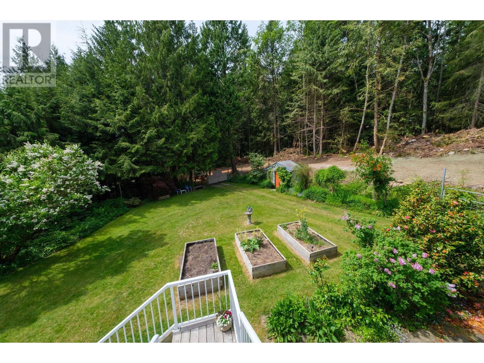 3318 Linwood Road, Roberts Creek, British Columbia  V0N 2W1 - Photo 32 - R3003607