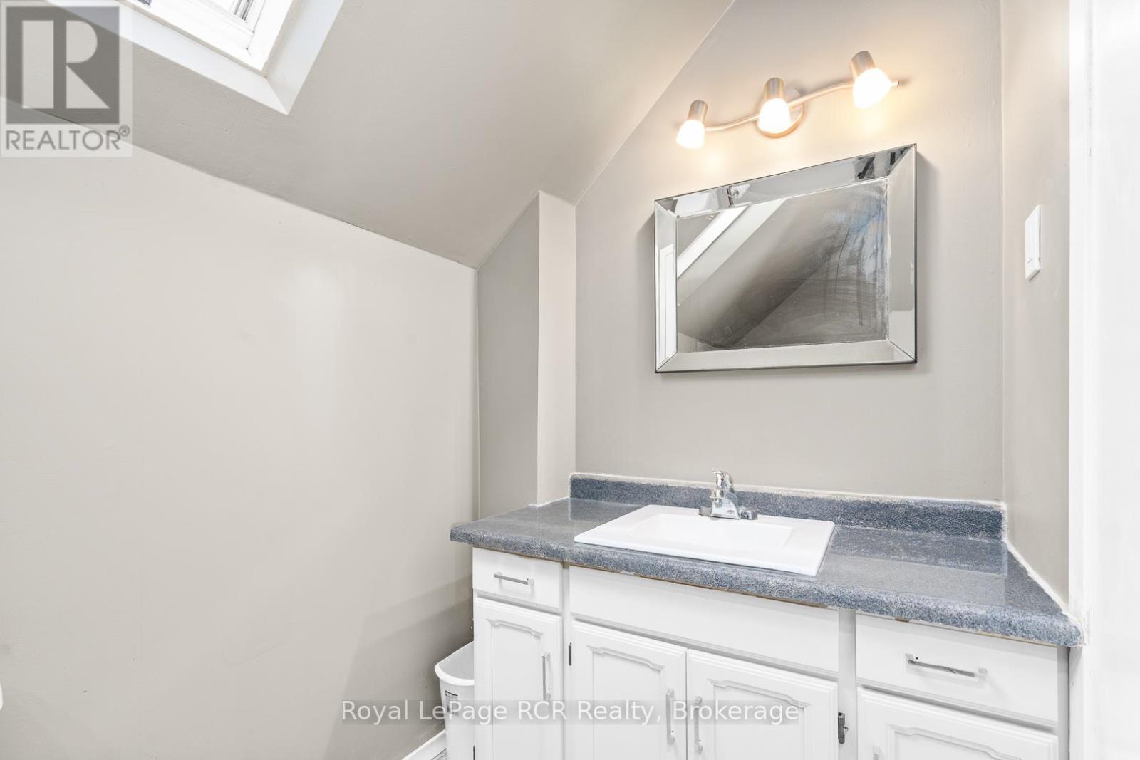 463 12th Street, Hanover, Ontario  N4N 1W1 - Photo 23 - X12152747