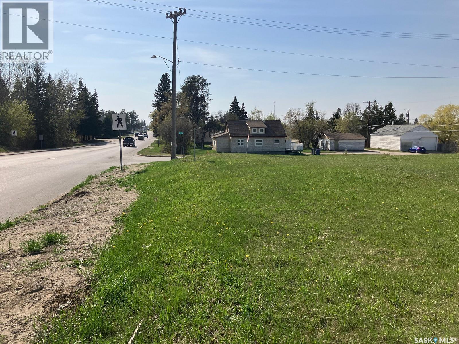 601 Nipawin Road E, Nipawin, Saskatchewan  S0E 1E0 - Photo 2 - SK992238