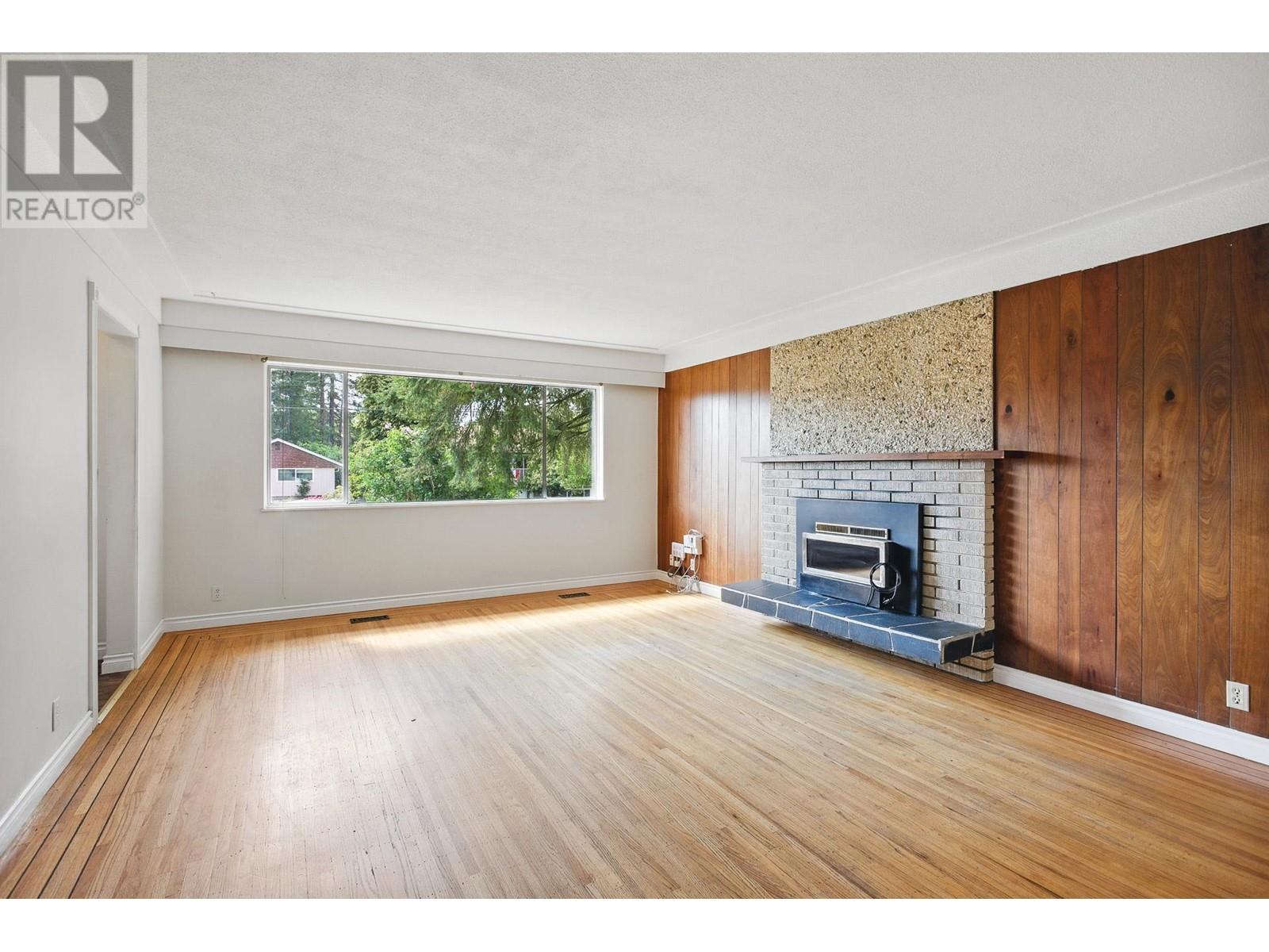 3654 Flint Street, Port Coquitlam, British Columbia  V3B 4J8 - Photo 7 - R3003145