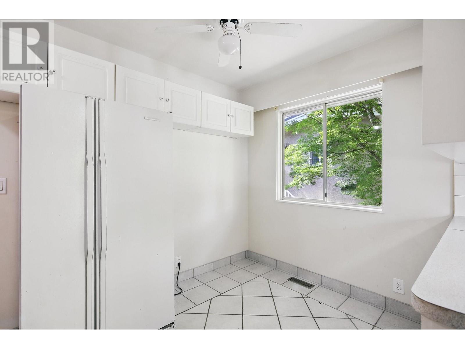 3654 Flint Street, Port Coquitlam, British Columbia  V3B 4J8 - Photo 10 - R3003145