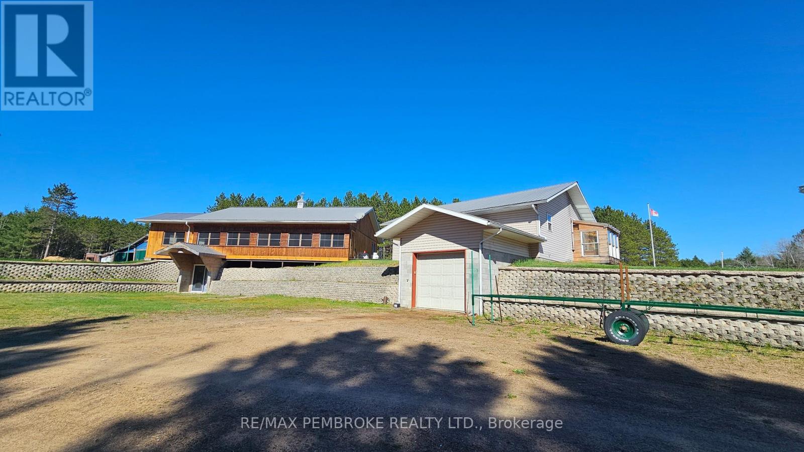 4293 Round Lake Road, Killaloe, Ontario  K0J 2A0 - Photo 16 - X12152289