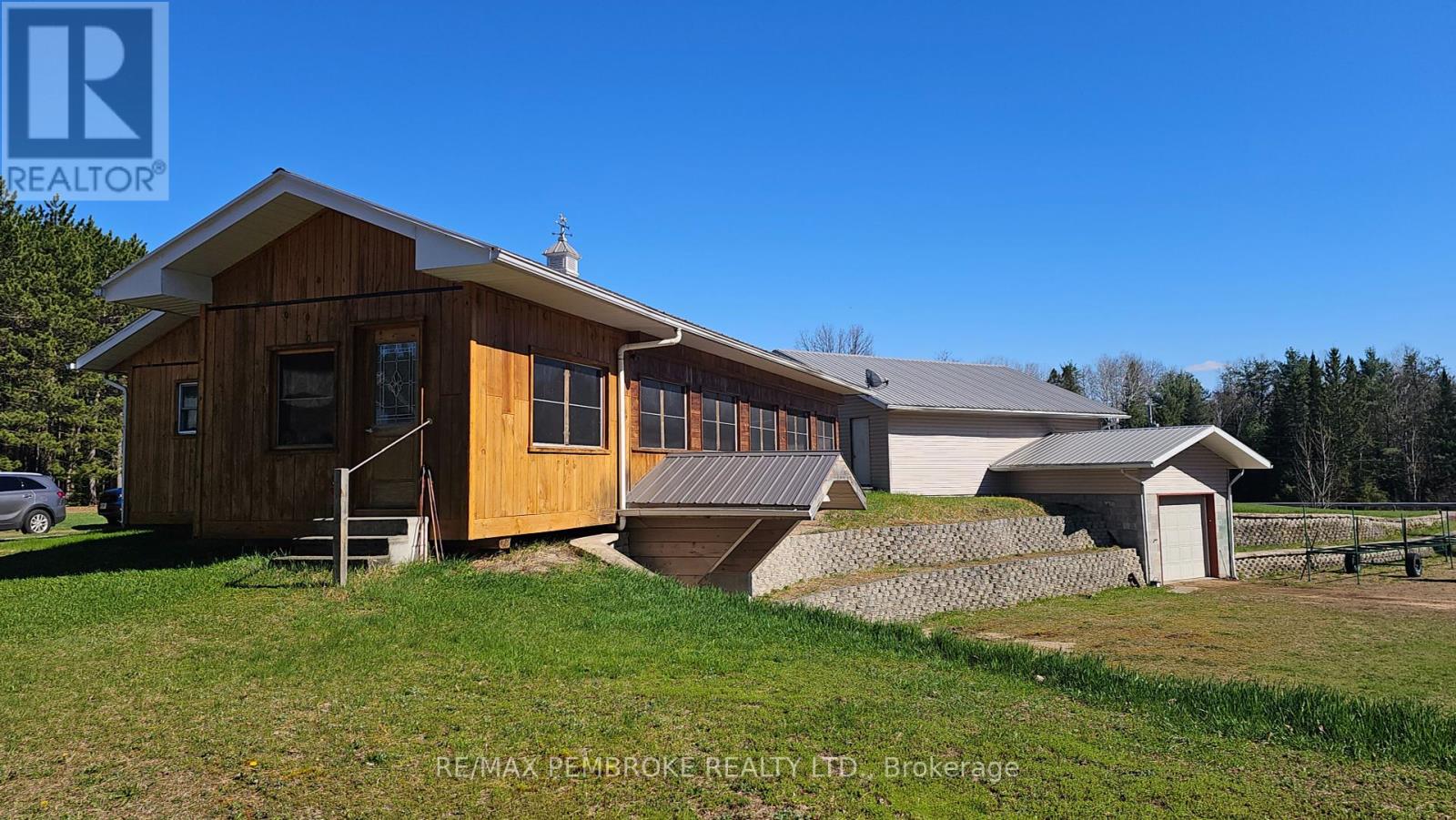 4293 Round Lake Road, Killaloe, Ontario  K0J 2A0 - Photo 14 - X12152289