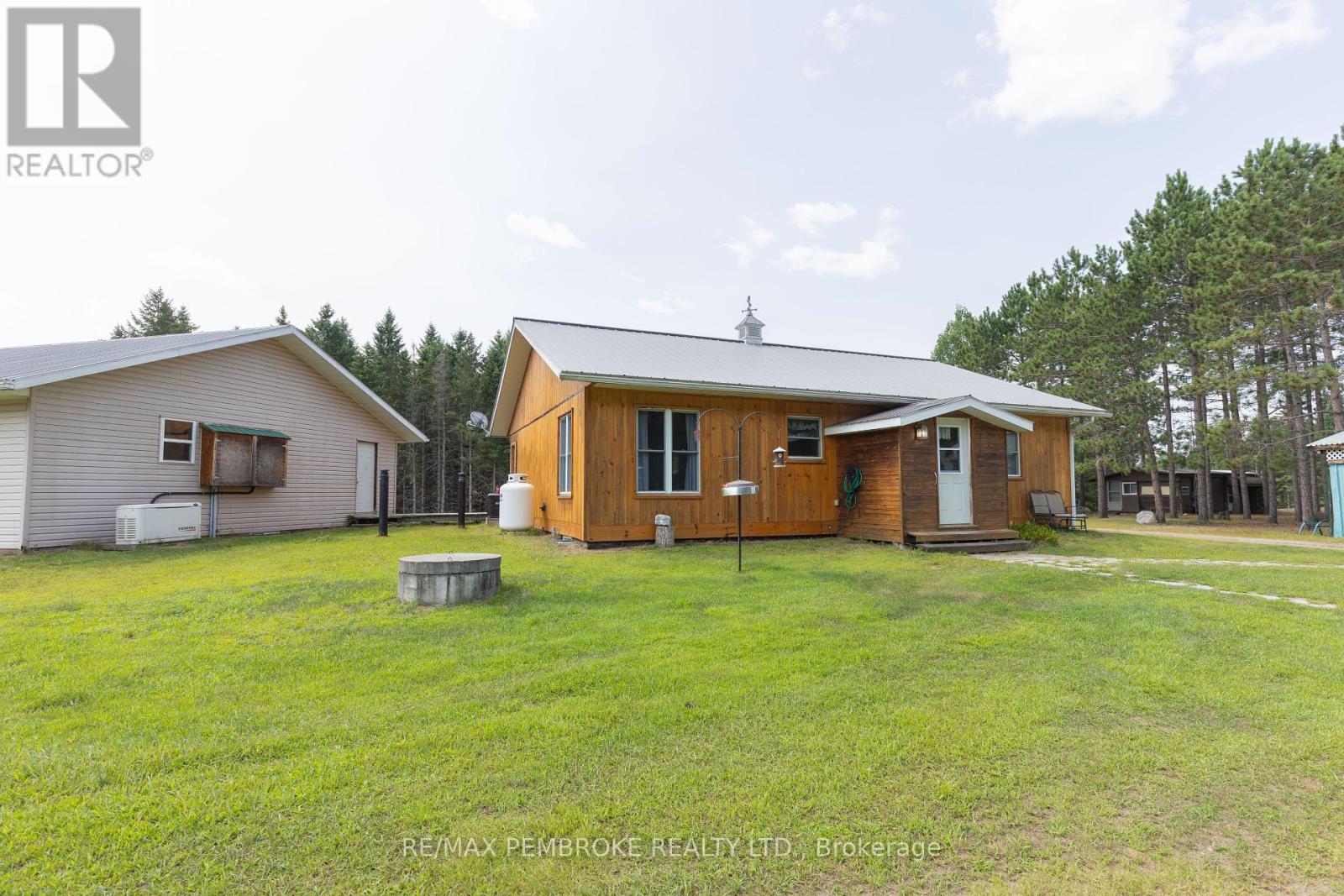 4293 Round Lake Road, Killaloe, Ontario  K0J 2A0 - Photo 46 - X12152289