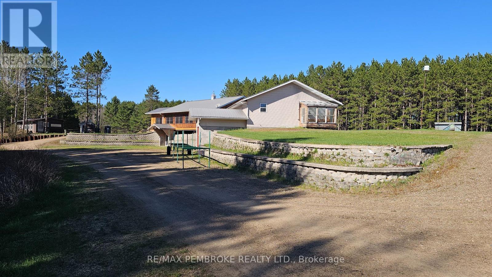 4293 Round Lake Road, Killaloe, Ontario  K0J 2A0 - Photo 43 - X12152289