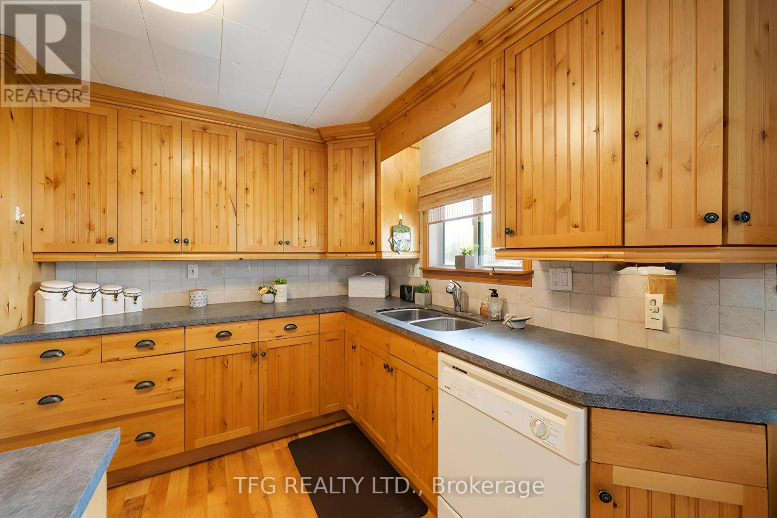 112 Cedar Shores Drive, Trent Hills, Ontario  K0L 1Z0 - Photo 9 - X12149564