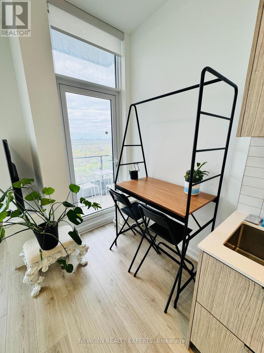 2807 - 395 Bloor Street E, Toronto, Ontario  M4W 1H7 - Photo 11 - C12147456