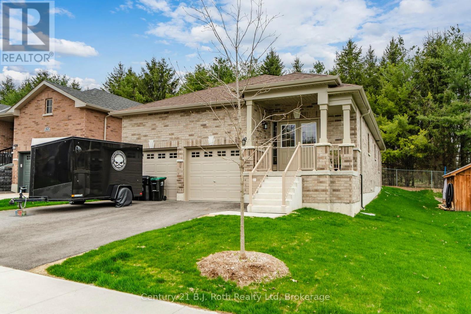 2 Revol Road, Penetanguishene, Ontario L9M 0W8 - Photo 4 - S12152778
