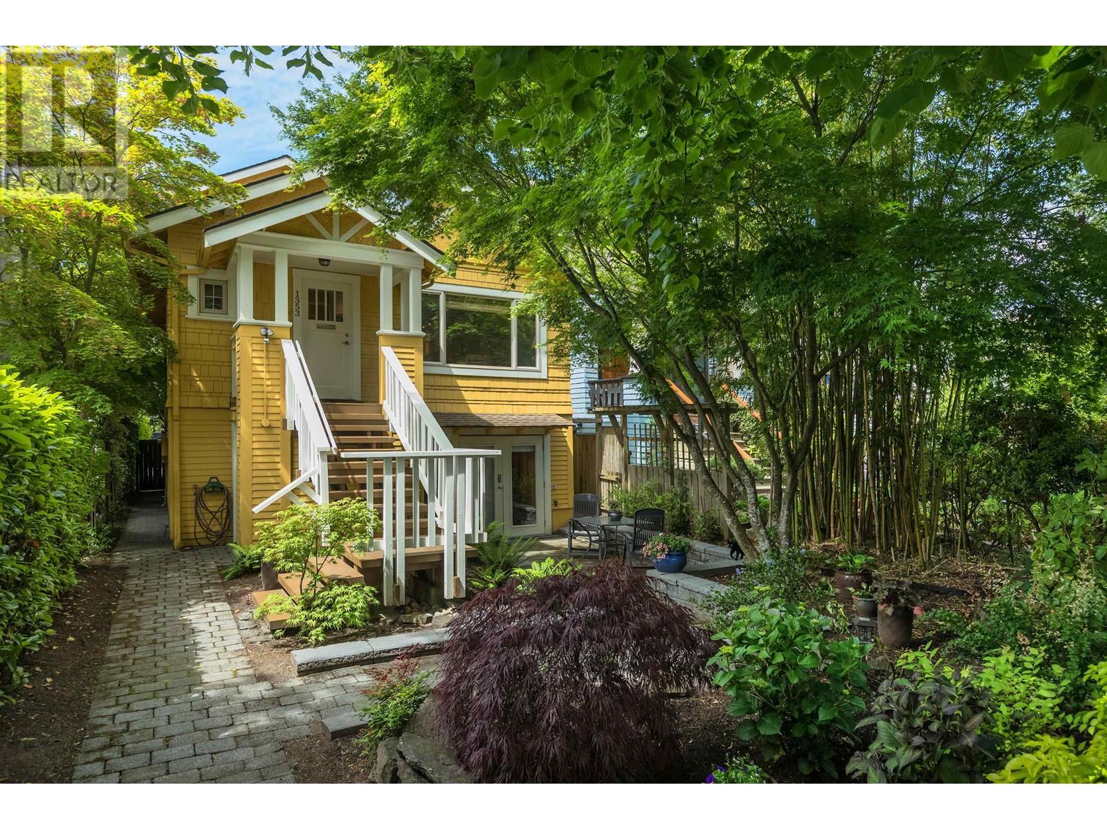 1353 MAPLE STREET, Vancouver, British Columbia