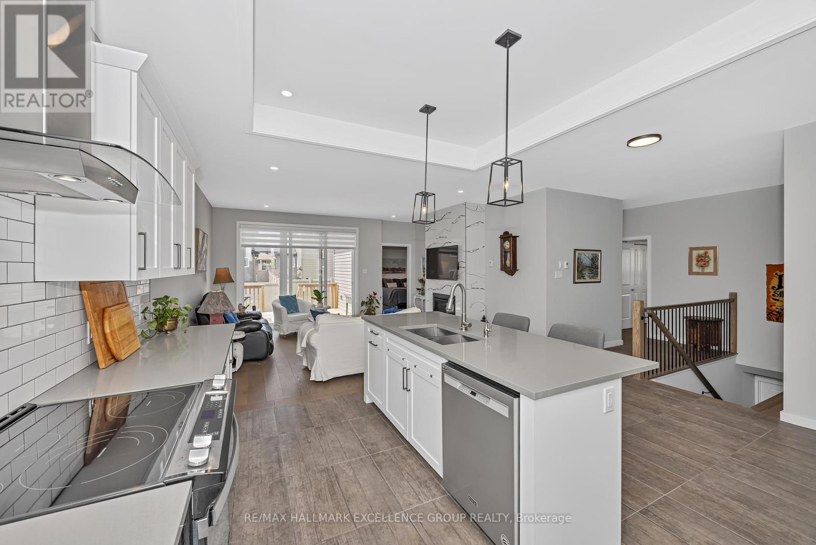 628 Cobalt Street, Clarence-Rockland, Ontario  K4K 0L4 - Photo 9 - X12152758