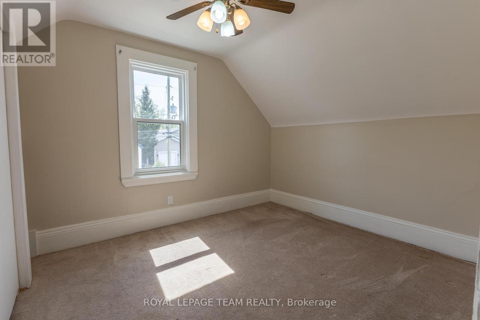 48 Mcgonigal Street E, Arnprior, Ontario  K7S 1L4 - Photo 15 - X12152762