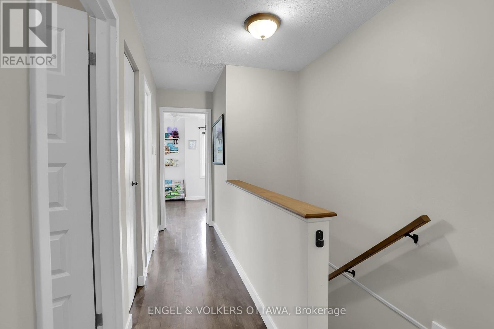 202 Alvin Road S, Ottawa, Ontario  K1K 2V1 - Photo 20 - X12152788