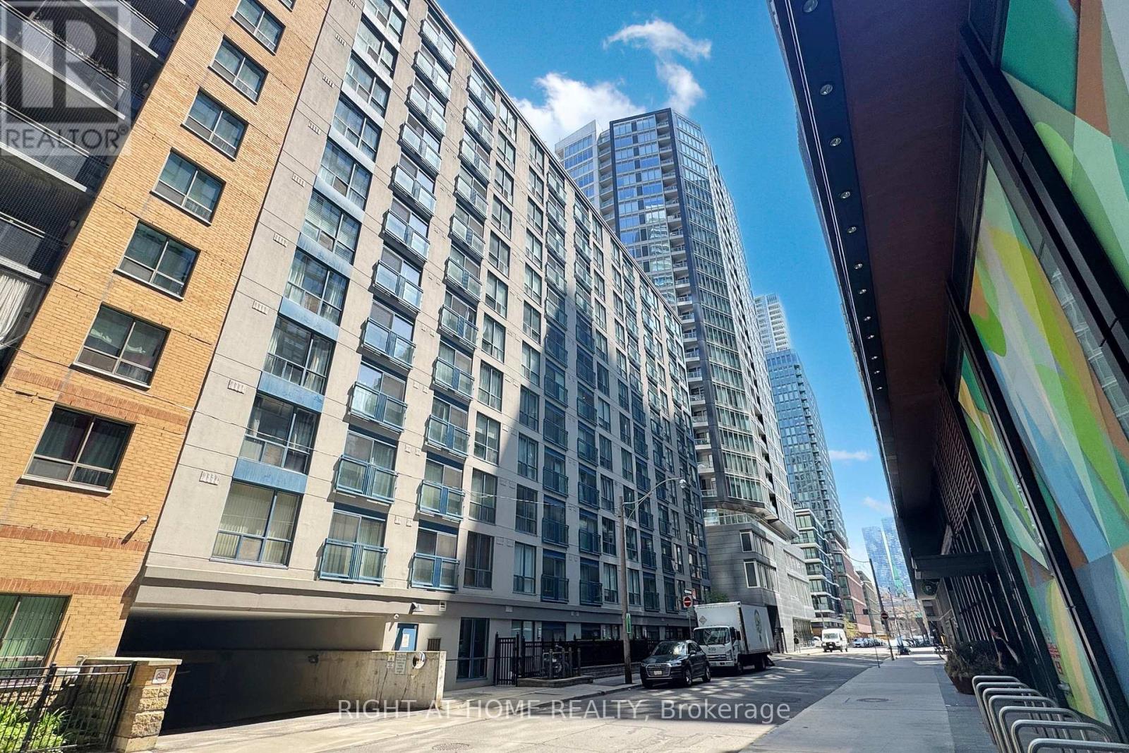 304 - 75 Dalhousie Street, Toronto, Ontario  M5B 2R9 - Photo 1 - C12152770