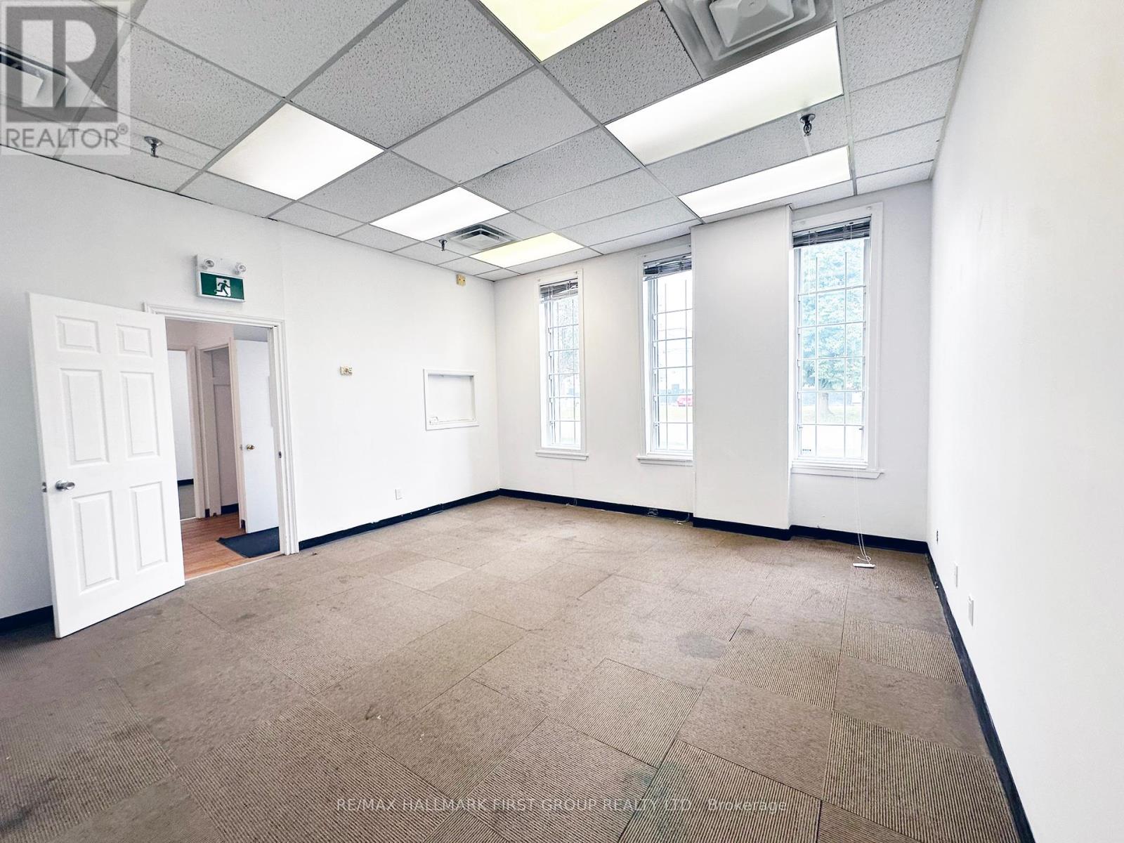 5 - 126 Commercial Avenue, Ajax, Ontario  L1S 2H5 - Photo 3 - E12152759