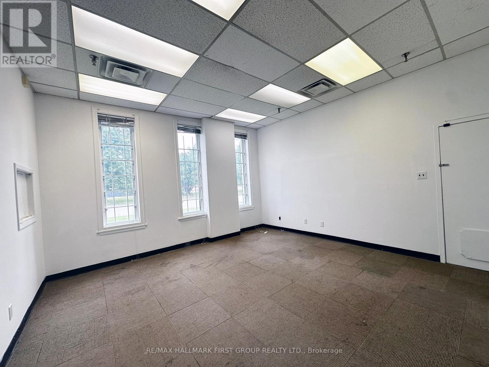5 - 126 Commercial Avenue, Ajax, Ontario  L1S 2H5 - Photo 4 - E12152759