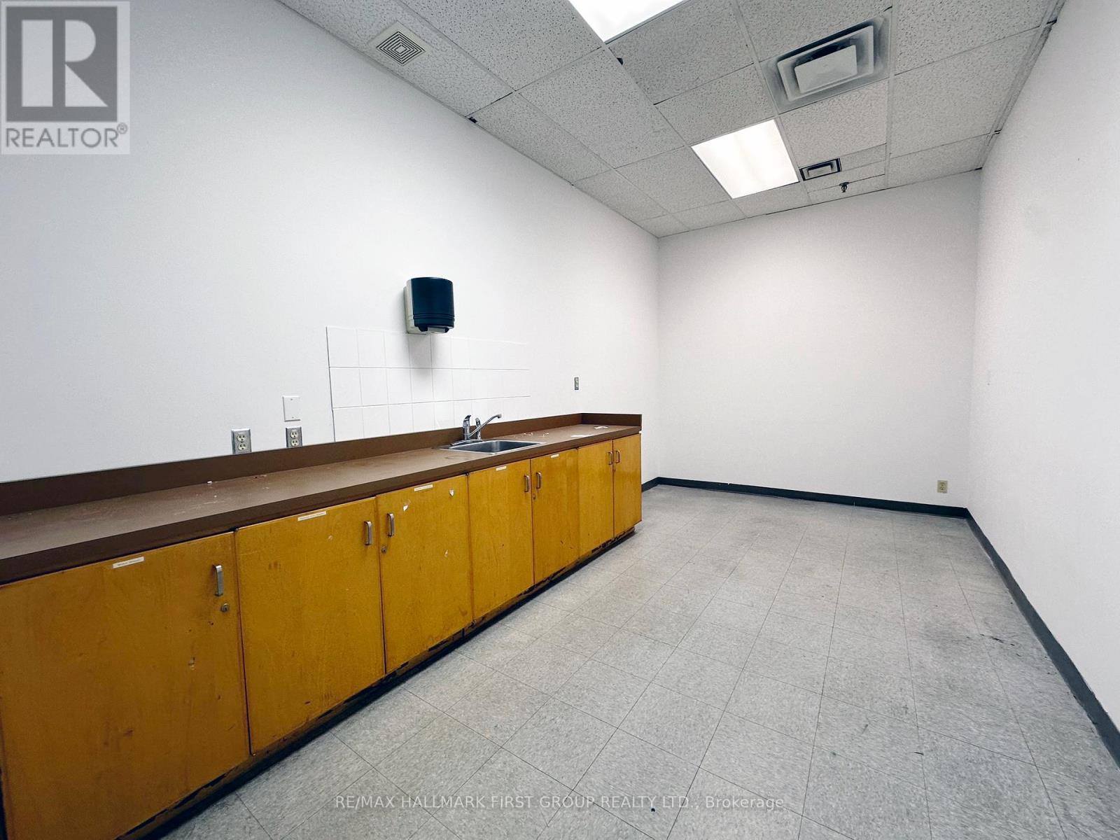 5 - 126 Commercial Avenue, Ajax, Ontario  L1S 2H5 - Photo 5 - E12152759