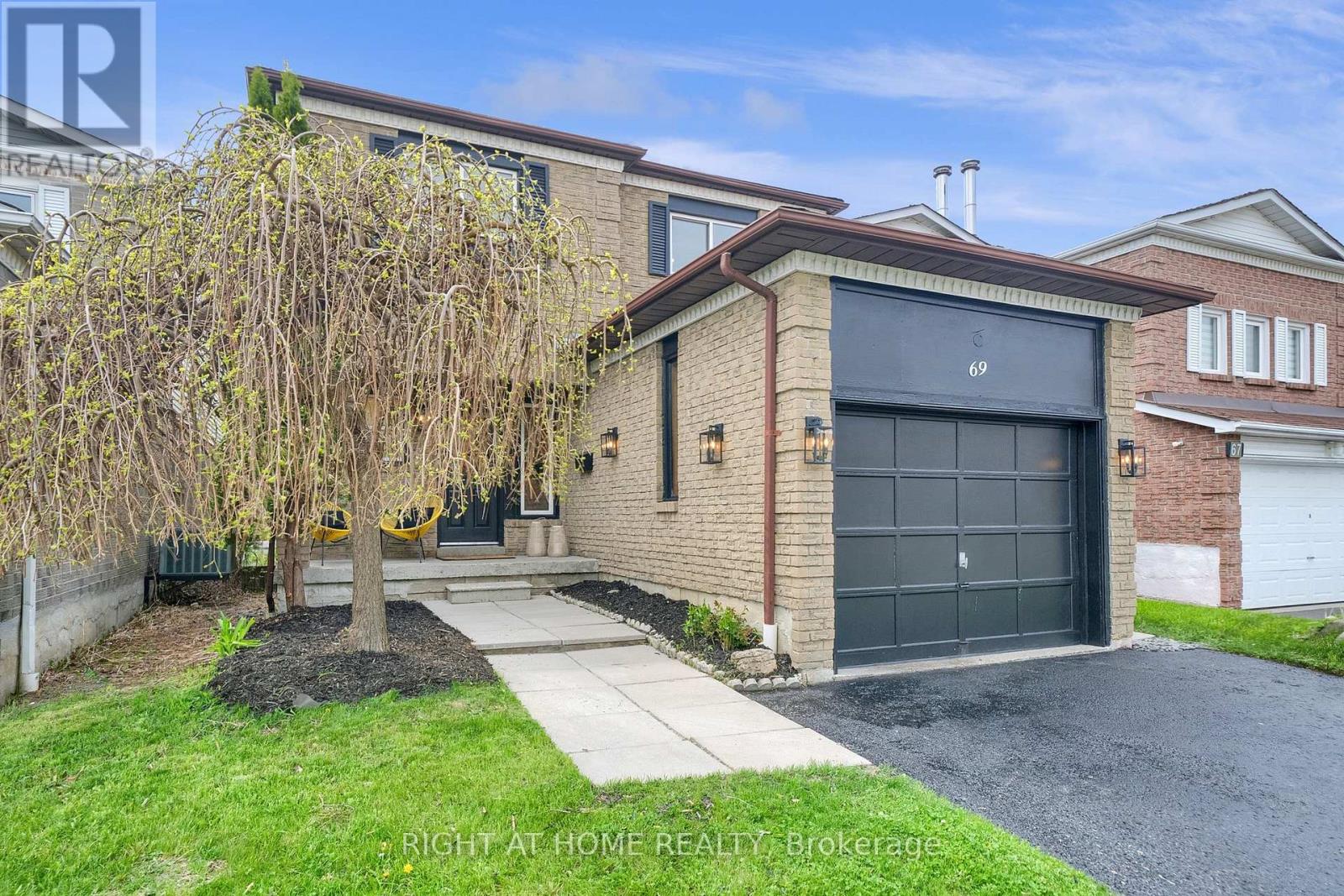 69 Reed Drive, Ajax (Central), Ontario  L1S 6T7 - Photo 2 - E12152783