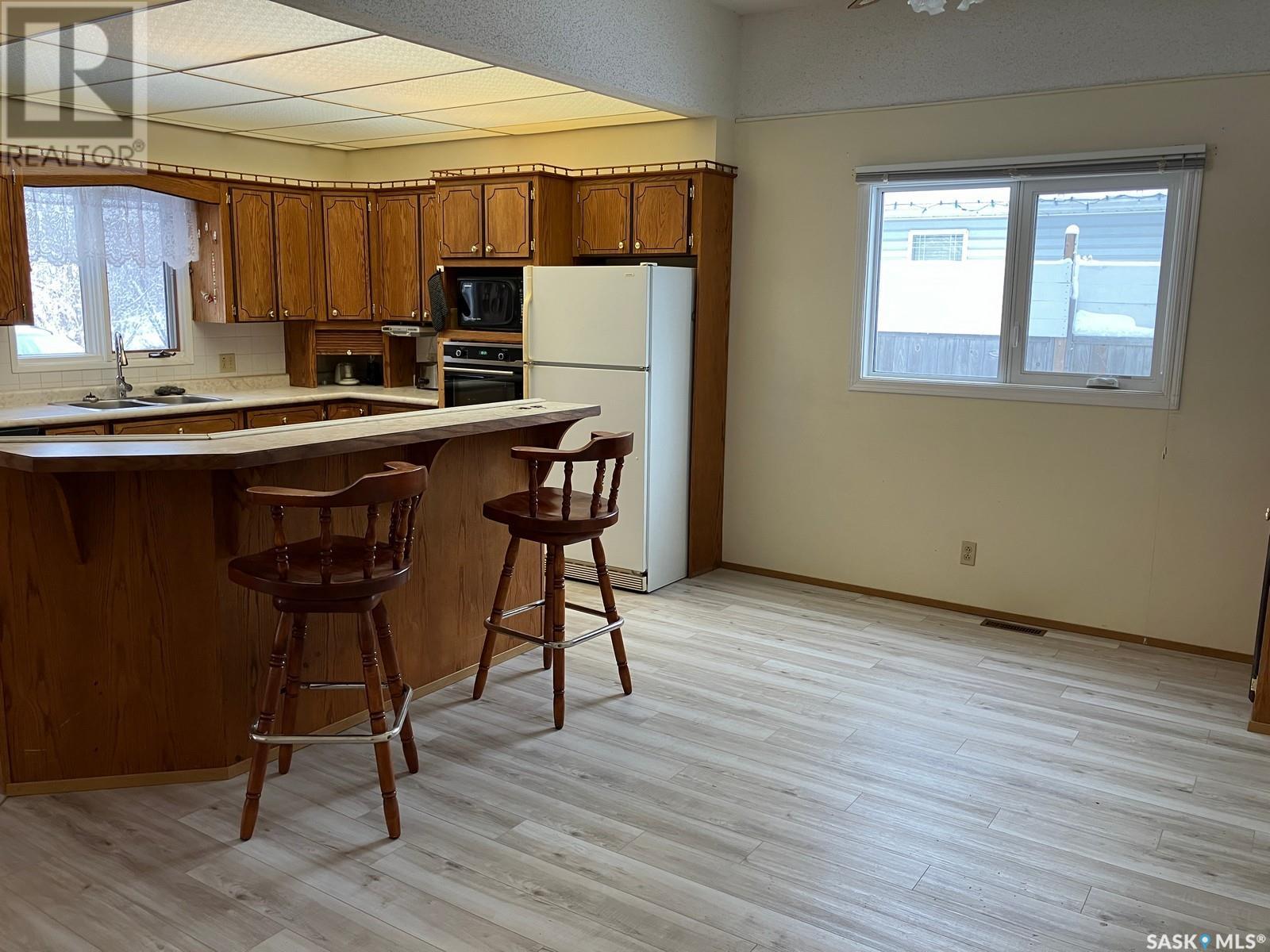 804 - 806 9th Avenue W, Nipawin, Saskatchewan  S0E 1E0 - Photo 31 - SK985963