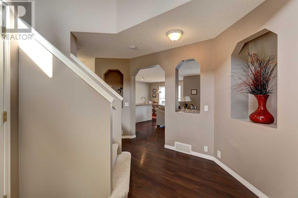 1048 Cranston Drive Se, Calgary, Alberta  T3M 1A4 - Photo 3 - A2221636