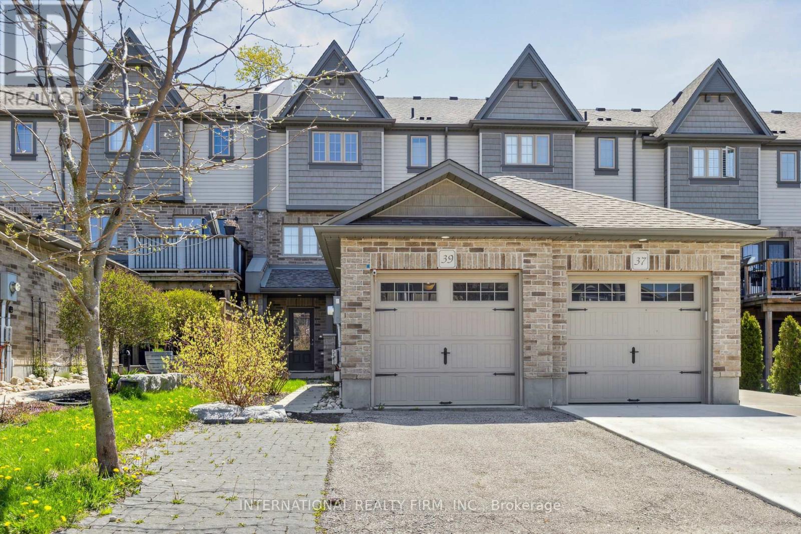 Property at 39 JEFFREY DRIVE image 1