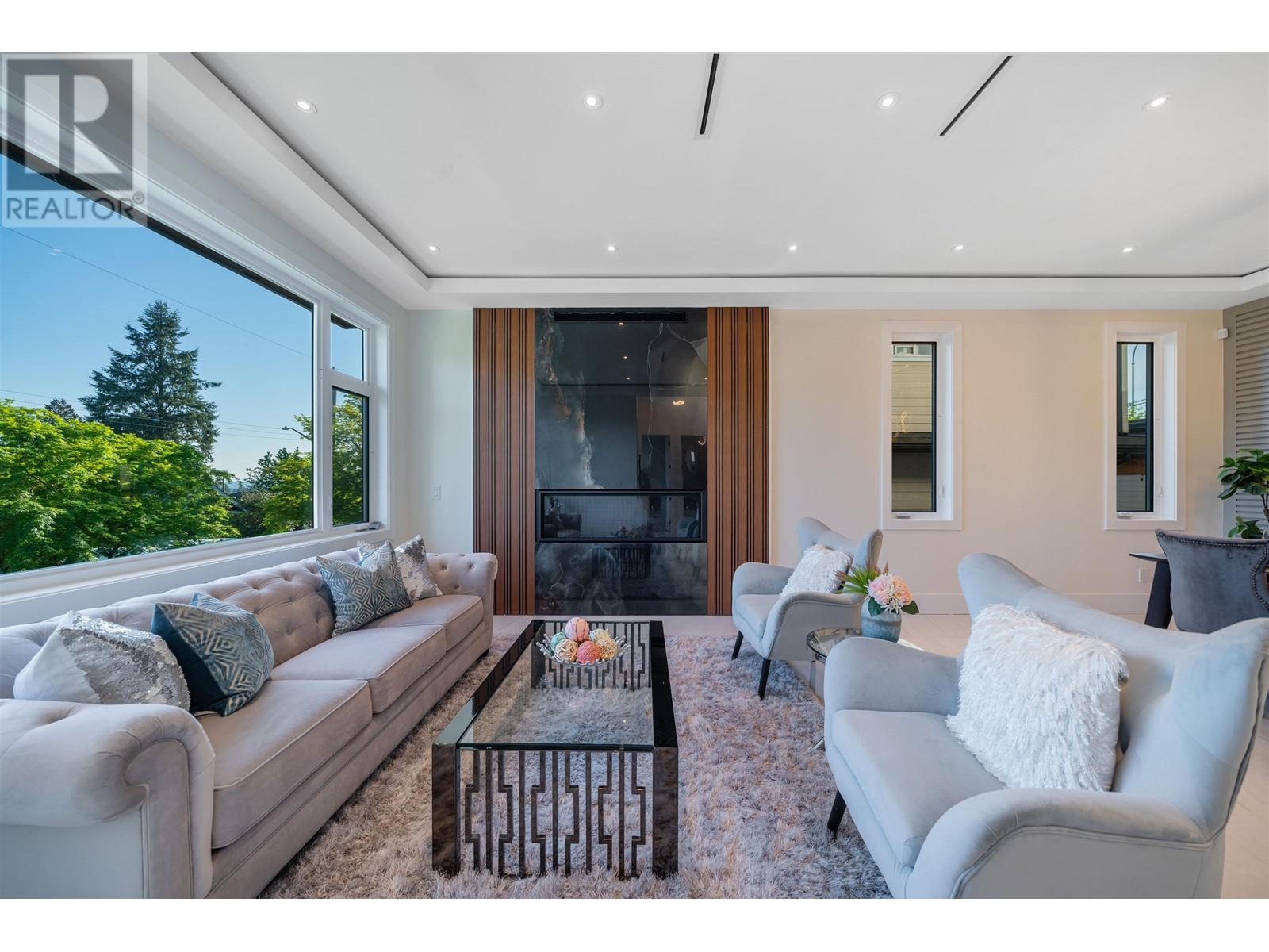 214 W 24th Street, North Vancouver, British Columbia  V7M 2C4 - Photo 8 - R3003613