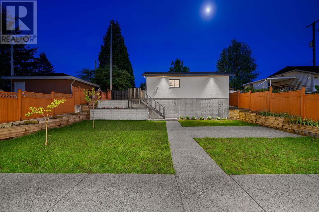 8684 Armstrong Avenue, Burnaby, British Columbia  V3N 2H6 - Photo 33 - R2998881