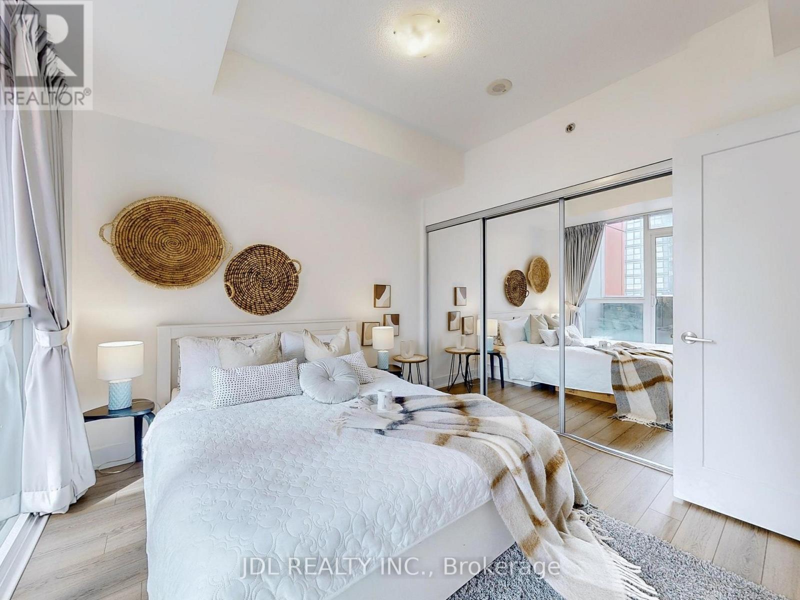 3107 - 318 Richmond Street W, Toronto (Waterfront Communities), Ontario  M5V 0B4 - Photo 16 - C12152797