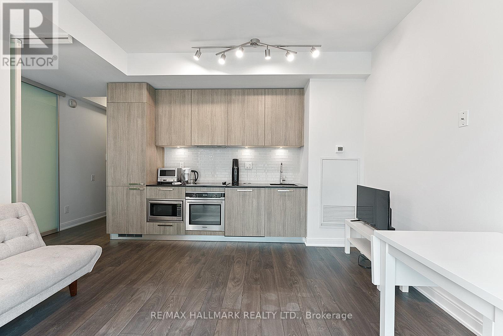 601 - 50 Charles Street E, Toronto, Ontario  M4Y 0C3 - Photo 9 - C12152802