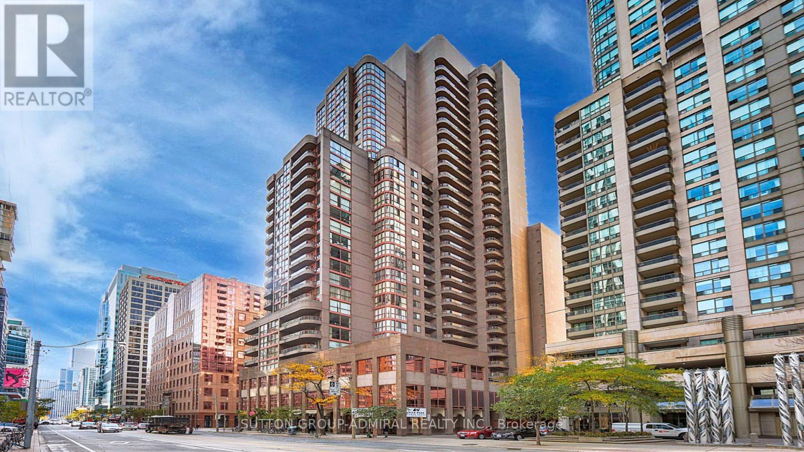 2708 - 736 Bay Street, Toronto, Ontario  M5G 1N6 - Photo 1 - C12152810