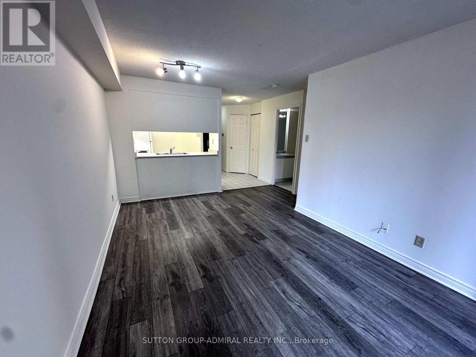 2708 - 736 Bay Street, Toronto, Ontario  M5G 1N6 - Photo 9 - C12152810