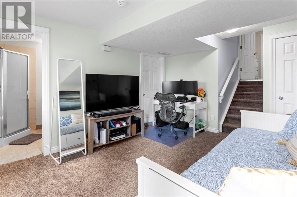 13 Dover Mews Se, Calgary, Alberta  T2B 0P6 - Photo 32 - A2221414