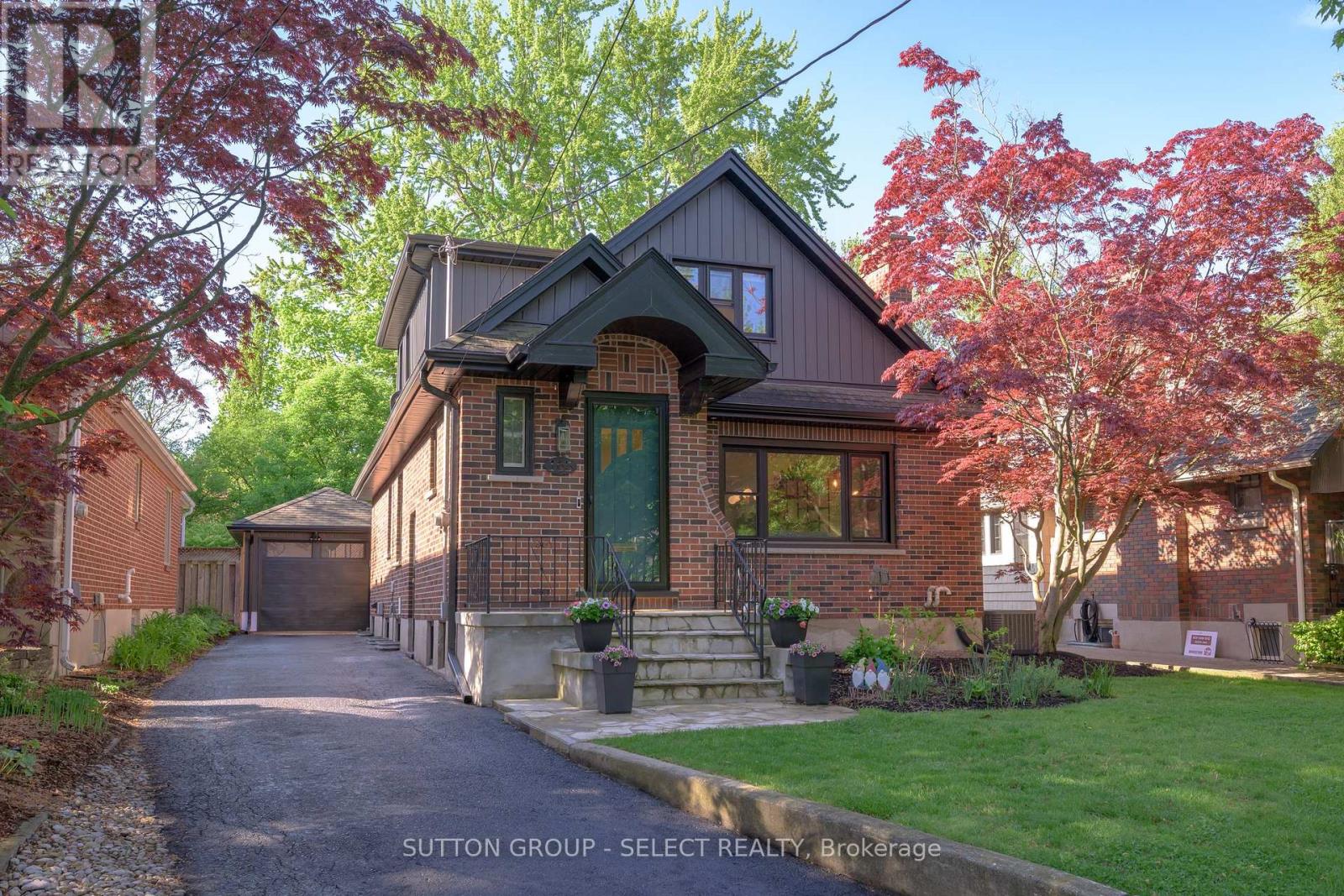 165 Devonshire Avenue, London South (South G), Ontario  N6C 2H9 - Photo 2 - X12152819