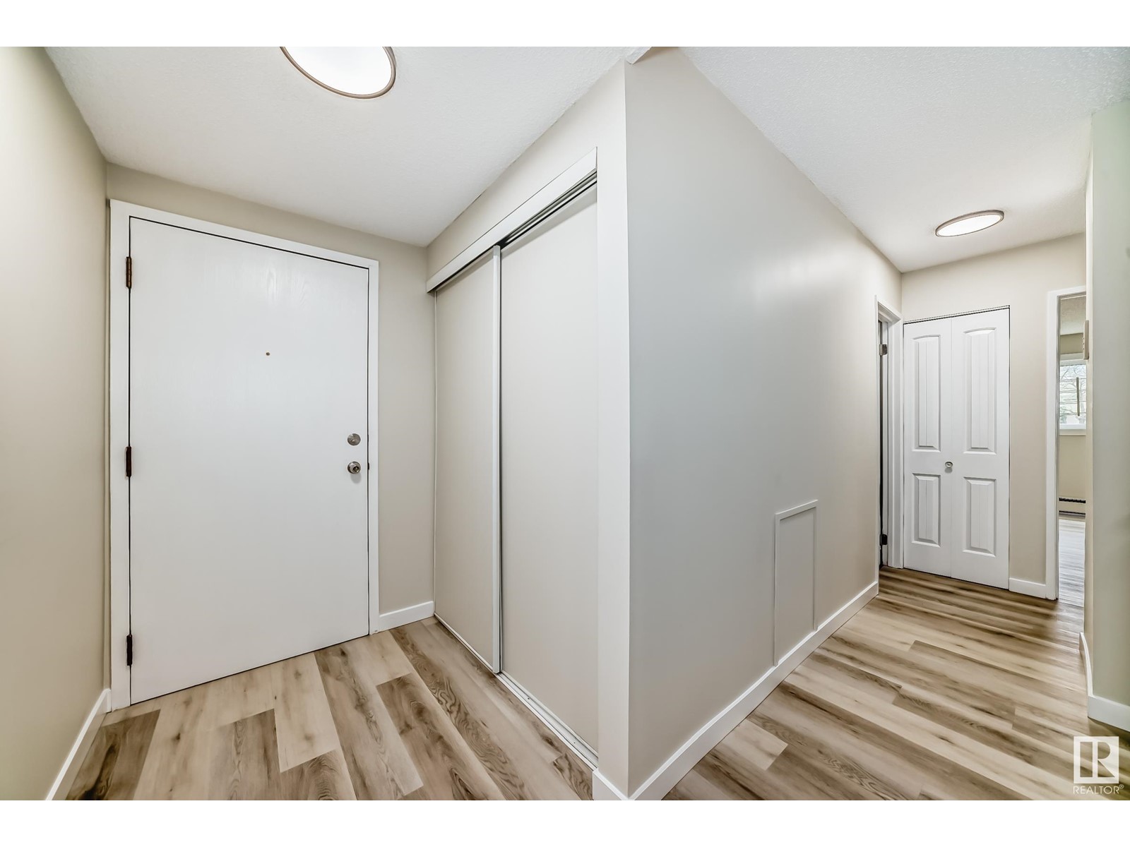 Property at #108 10730 112 ST NW image 4