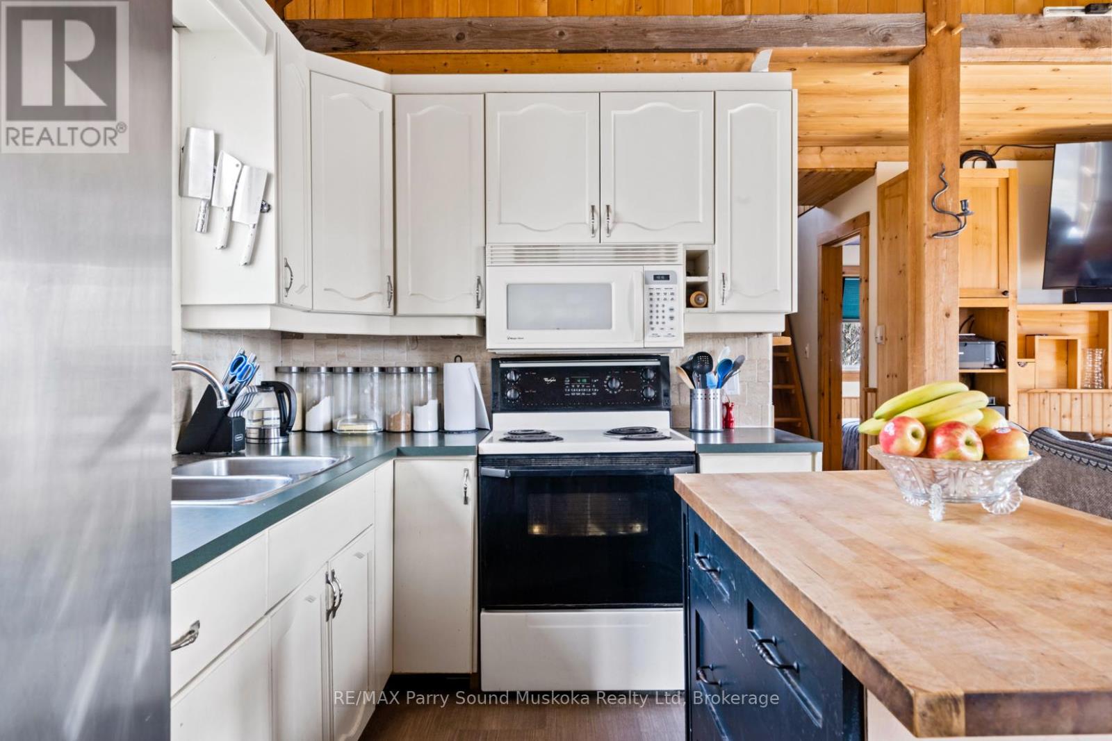 166 Myers Lake Road, Georgian Bay, Ontario  P0C 1H0 - Photo 25 - X12152831