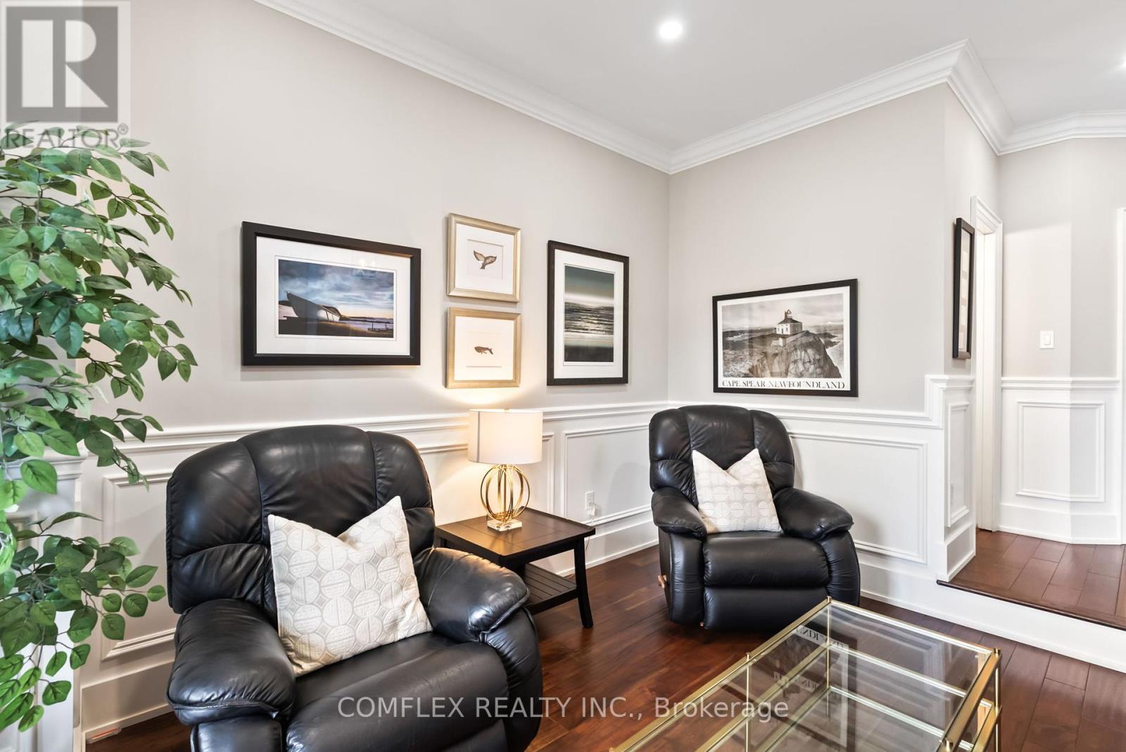 Property at 57 HANSON CRESCENT image 5