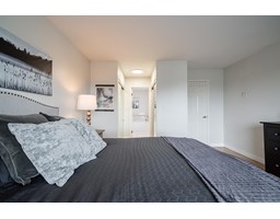 304 1500 MERKLIN STREET, White Rock property photo listing R3003164 for sale