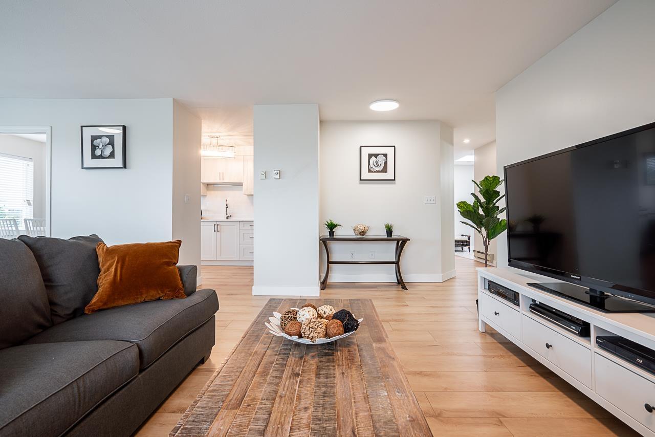 304 1500 Merklin Street, White Rock, British Columbia  V4B 4C5 - Photo 6 - R3003164