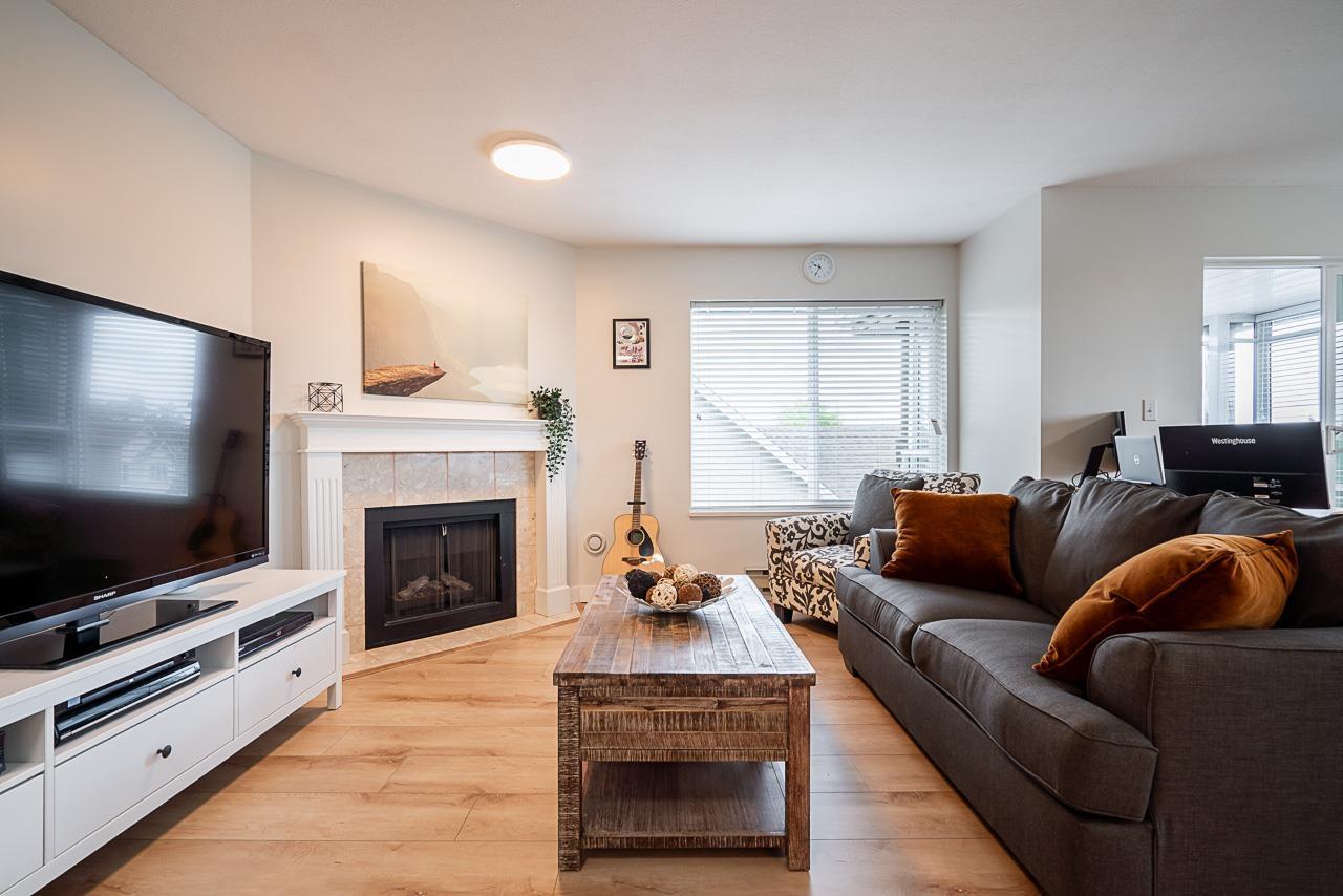 304 1500 Merklin Street, White Rock, British Columbia  V4B 4C5 - Photo 5 - R3003164