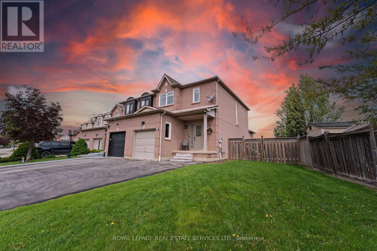 51 WATERBURY STREET, caledon (bolton east), Ontario