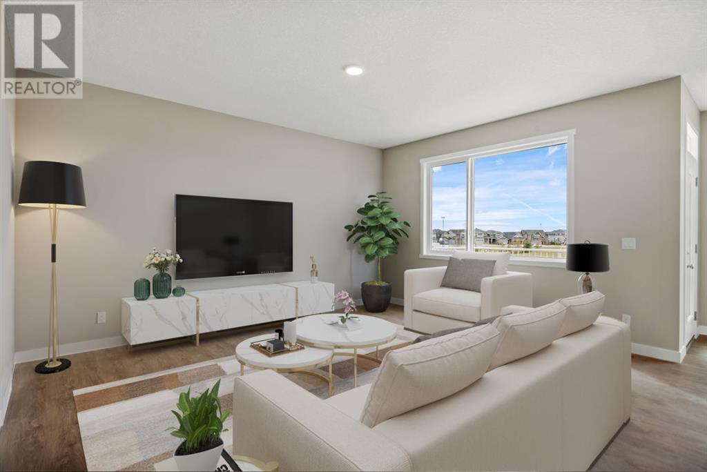 Property at 2280 Lancaster Heights SE image 3