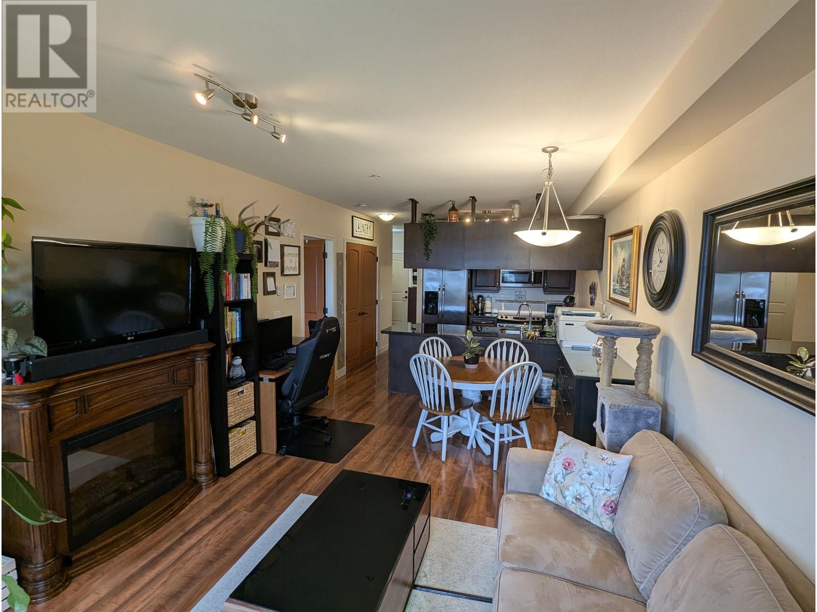 306 11935 Burnett Street, Maple Ridge, British Columbia  V2X 9A9 - Photo 17 - R2981516