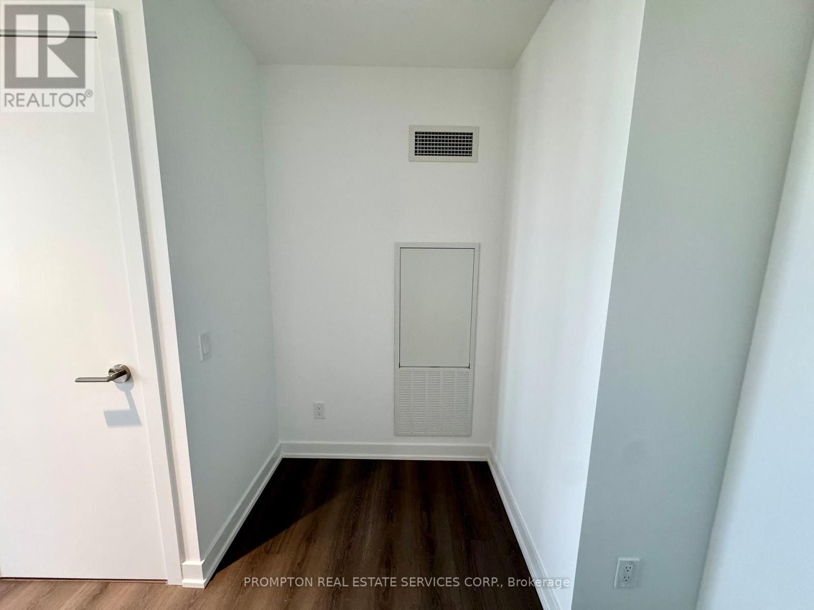 3212 - 8 Wellesley Street W, Toronto, Ontario  M4Y 0J5 - Photo 7 - C12152869
