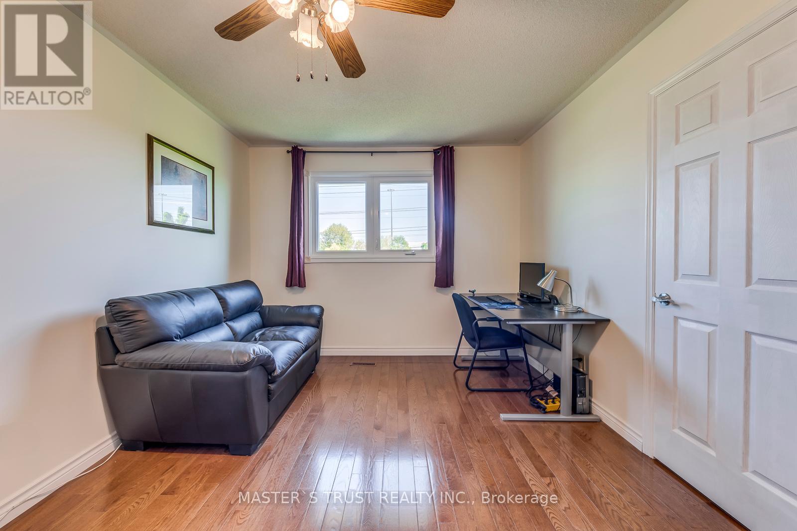 4370 Goldenrod Crescent, Mississauga, Ontario  L5V 1E3 - Photo 26 - W12152864