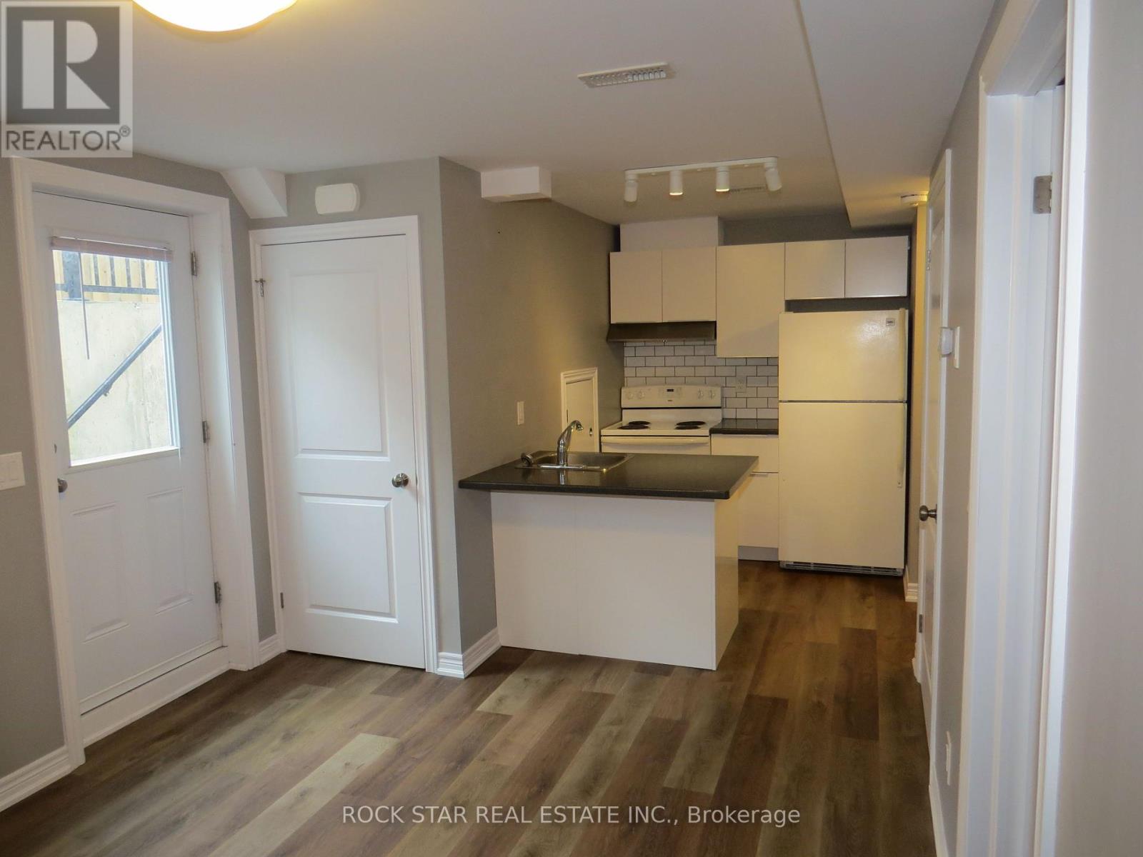 7 Dundonald Street, St. Catharines, Ontario  L2P 2A8 - Photo 25 - X12152871
