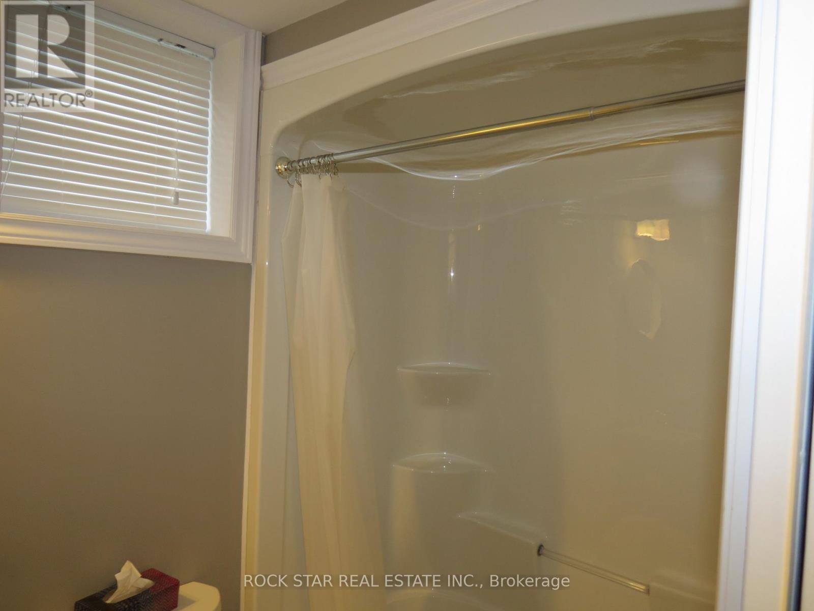 7 Dundonald Street, St. Catharines, Ontario  L2P 2A8 - Photo 35 - X12152871