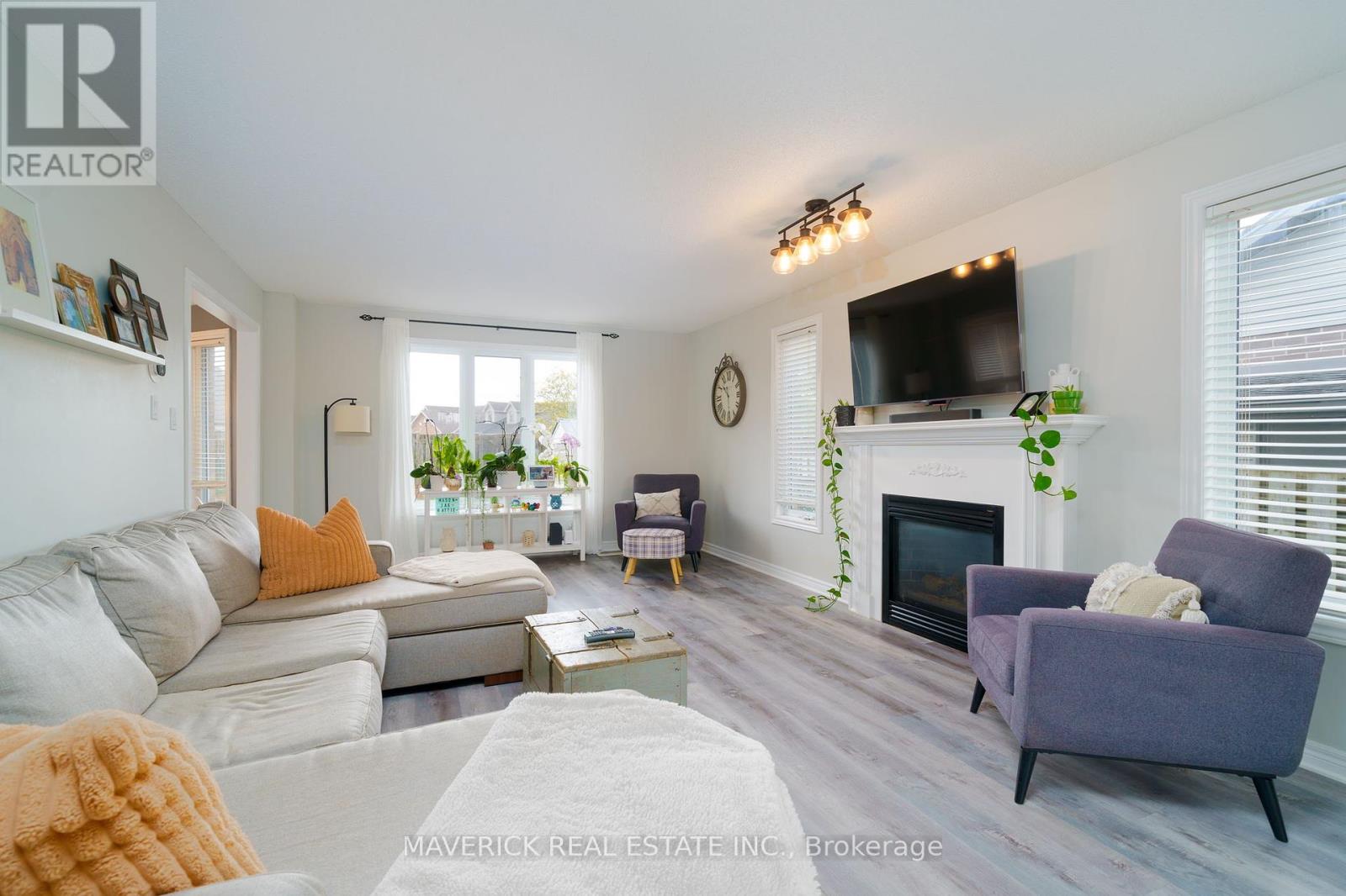 15 Mapleridge Crescent, Thames Centre (Dorchester), Ontario  N0L 1G3 - Photo 15 - X12152875