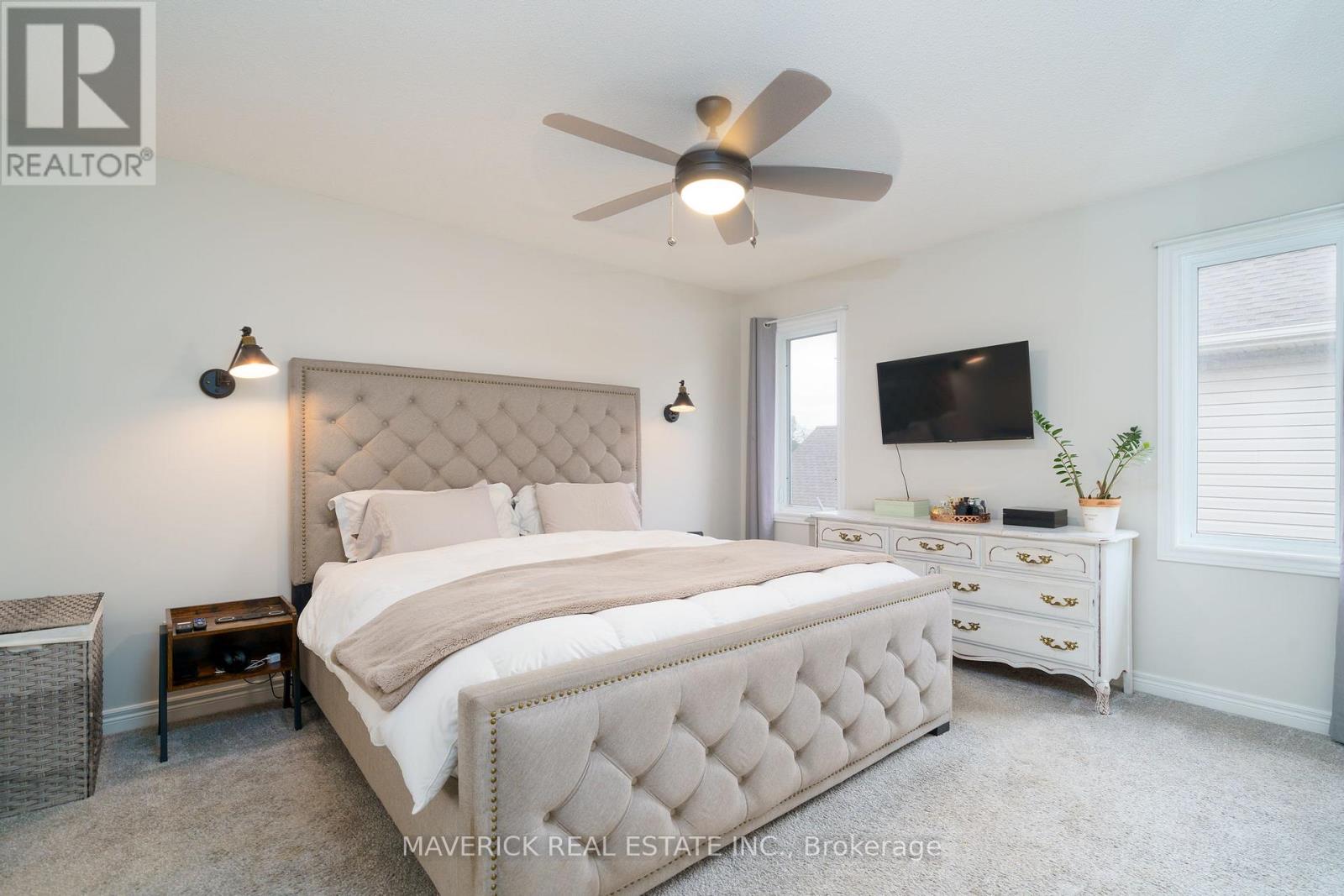 15 Mapleridge Crescent, Thames Centre (Dorchester), Ontario  N0L 1G3 - Photo 27 - X12152875