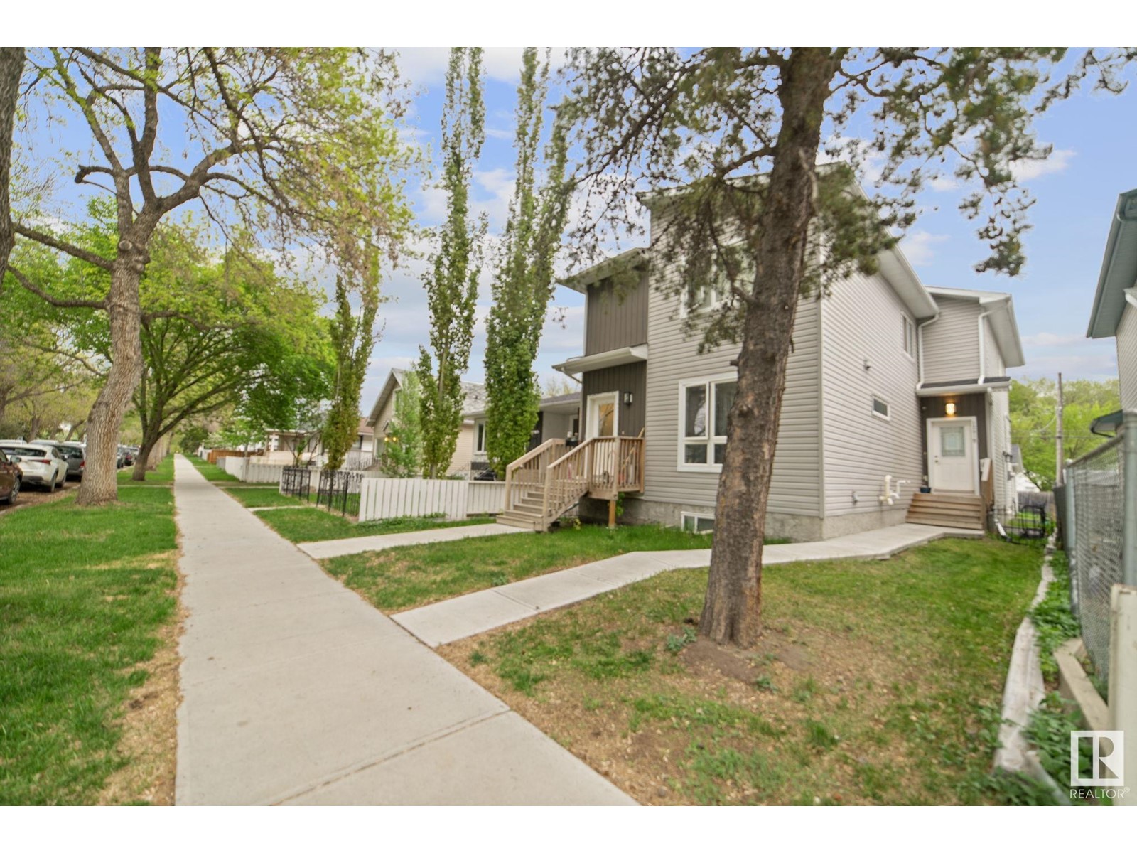 Property at 12017 94 ST NW NW image 2
