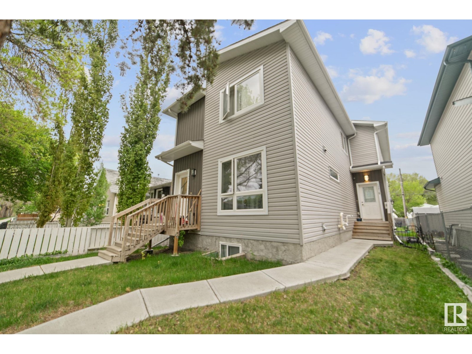 Property at 12017 94 ST NW NW image 3
