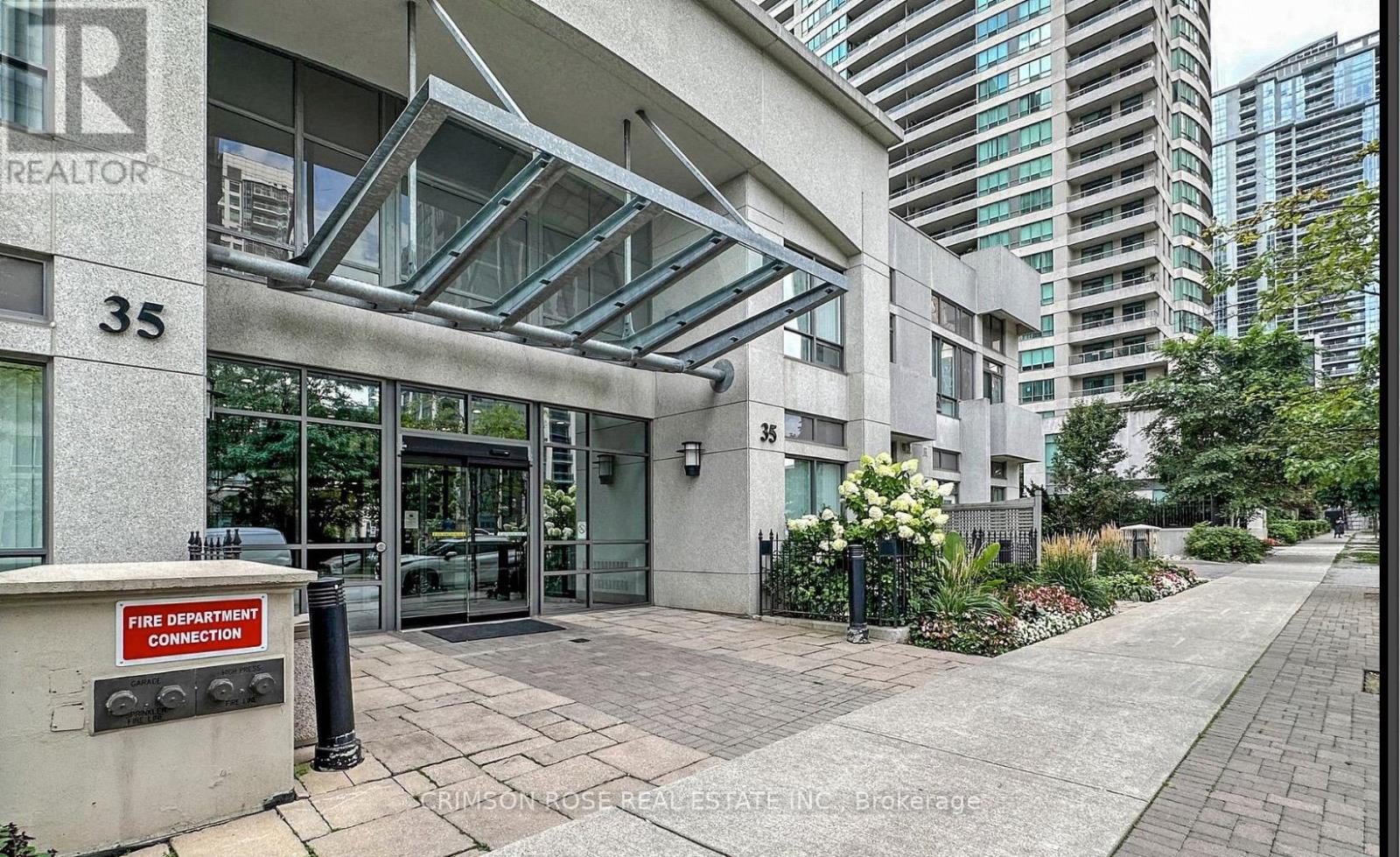 620 - 35 Hollywood Avenue, Toronto, Ontario  M2N 0A9 - Photo 2 - C12152880
